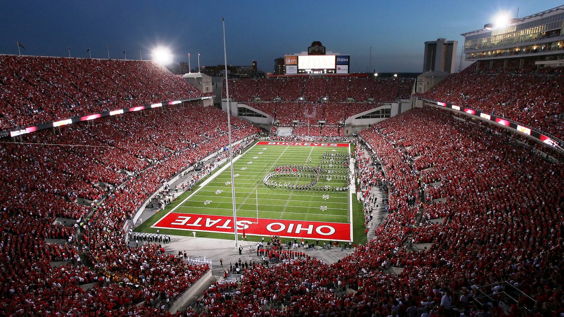 最近5场比赛中，哪支球队表现最抢眼？，最近5场比赛中,哪支球队表现最抢眼呢